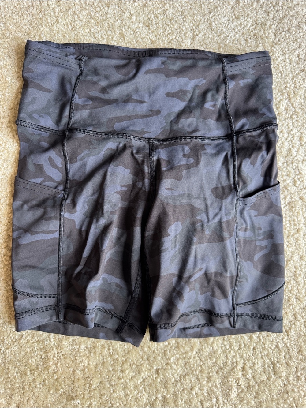 Lululemon fast and free shorts